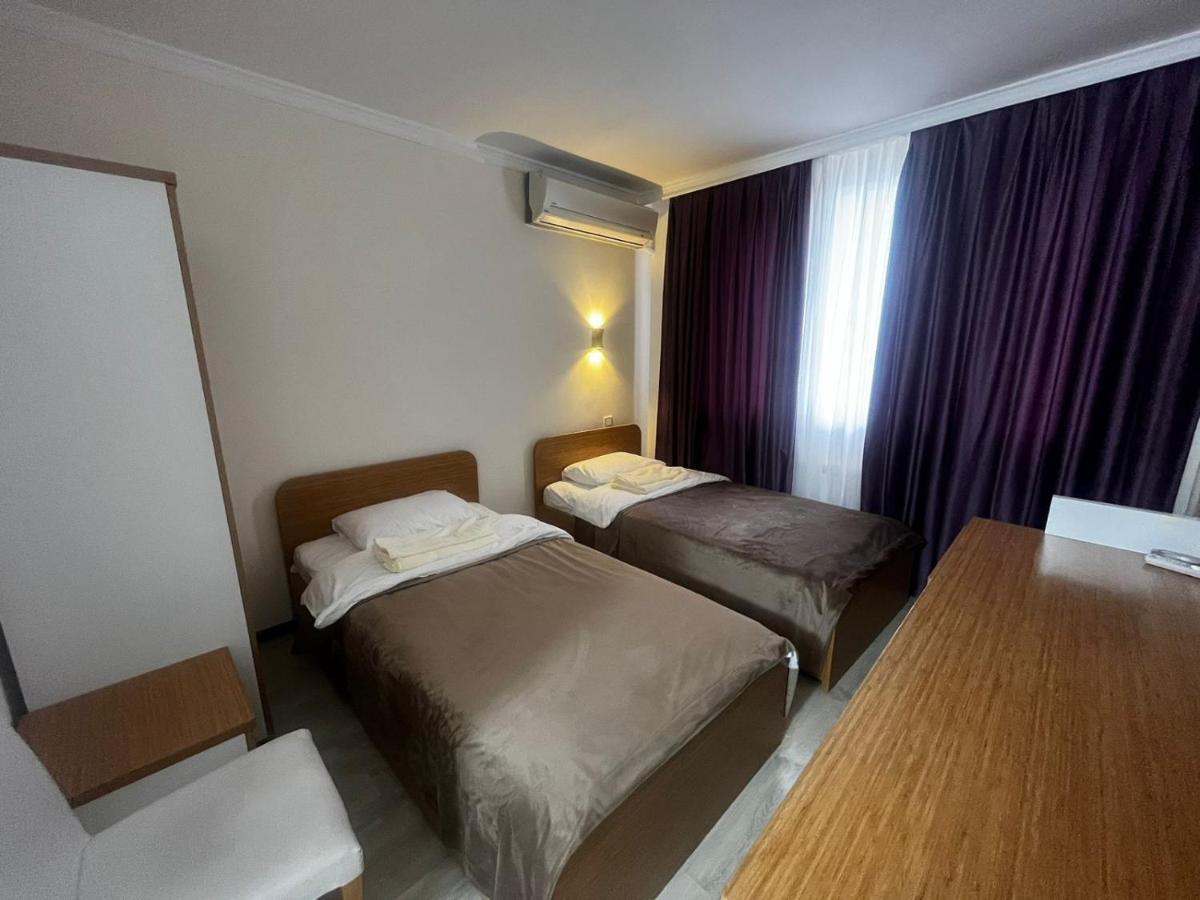 Yassy Hotel, Turkistan Zewnętrze zdjęcie