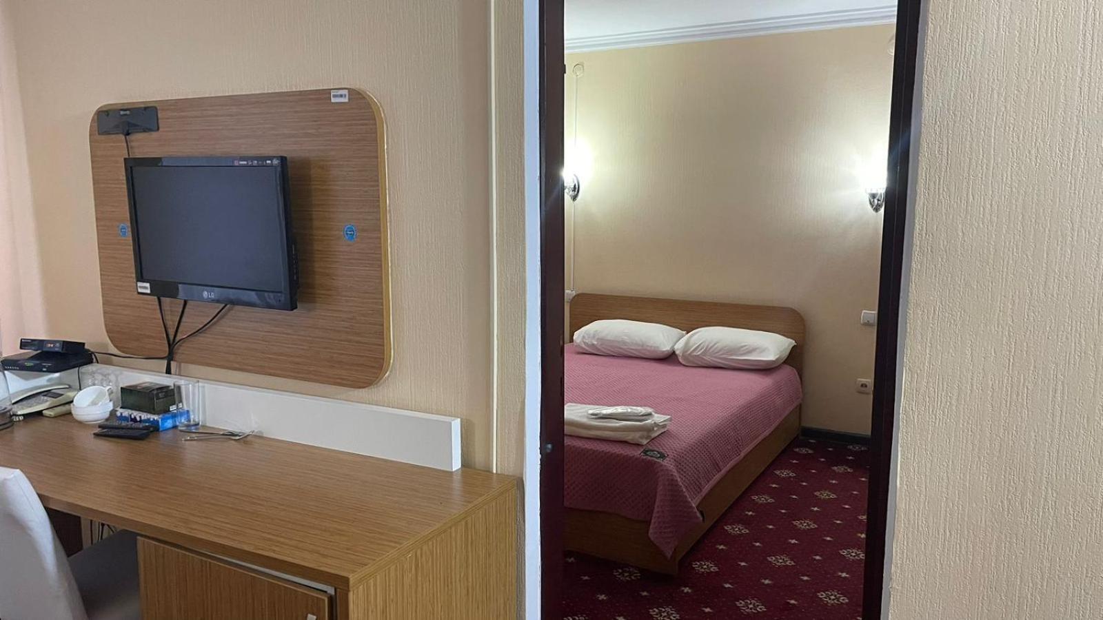 Yassy Hotel, Turkistan Zewnętrze zdjęcie