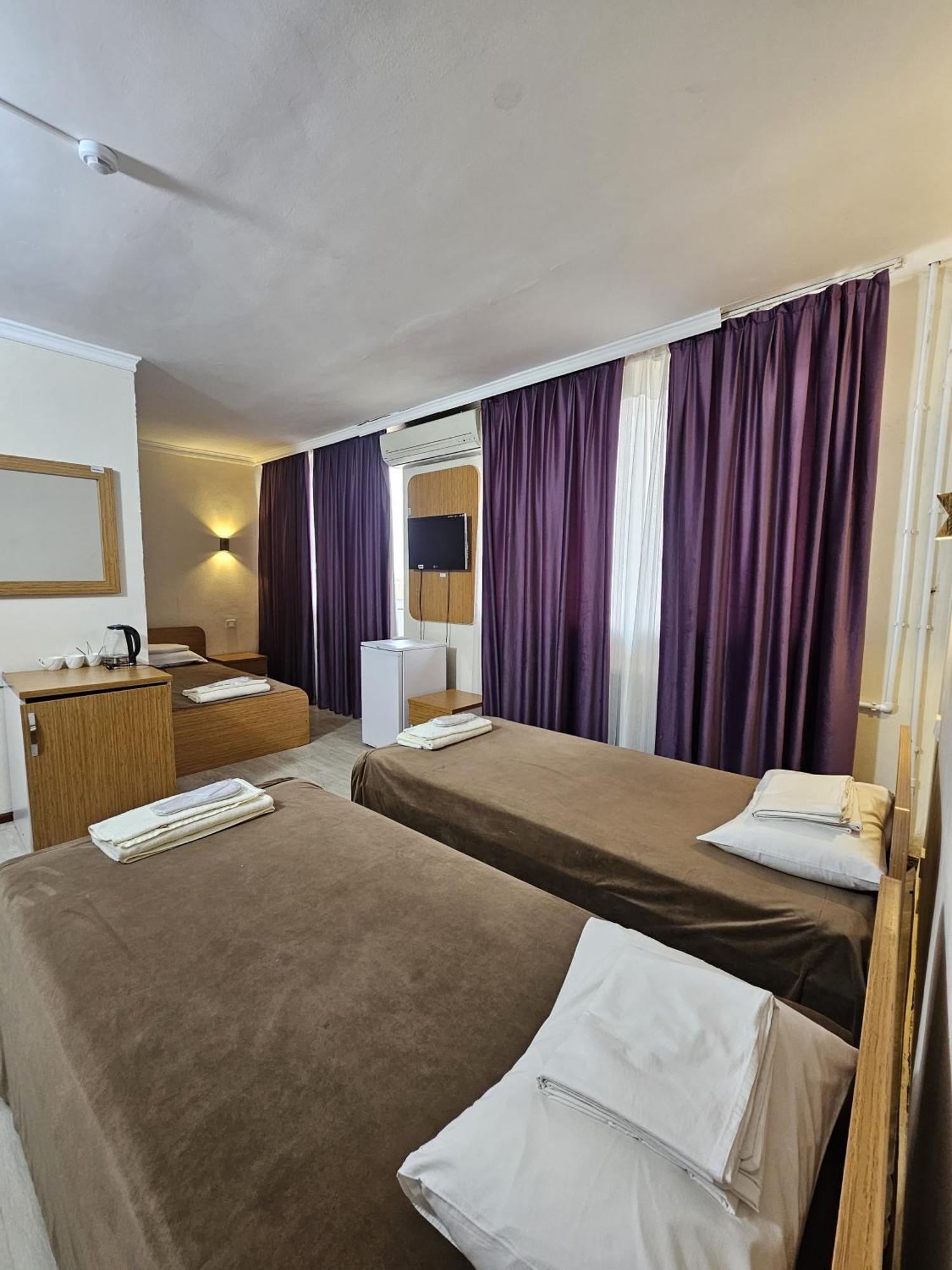 Yassy Hotel, Turkistan Zewnętrze zdjęcie
