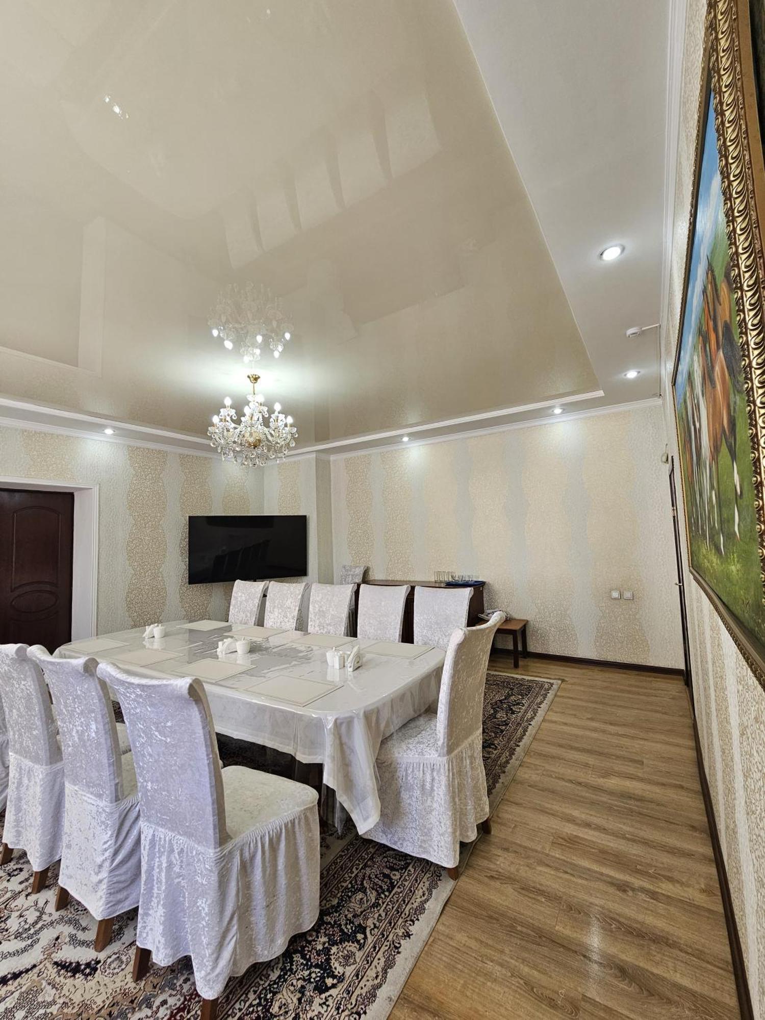 Yassy Hotel, Turkistan Zewnętrze zdjęcie