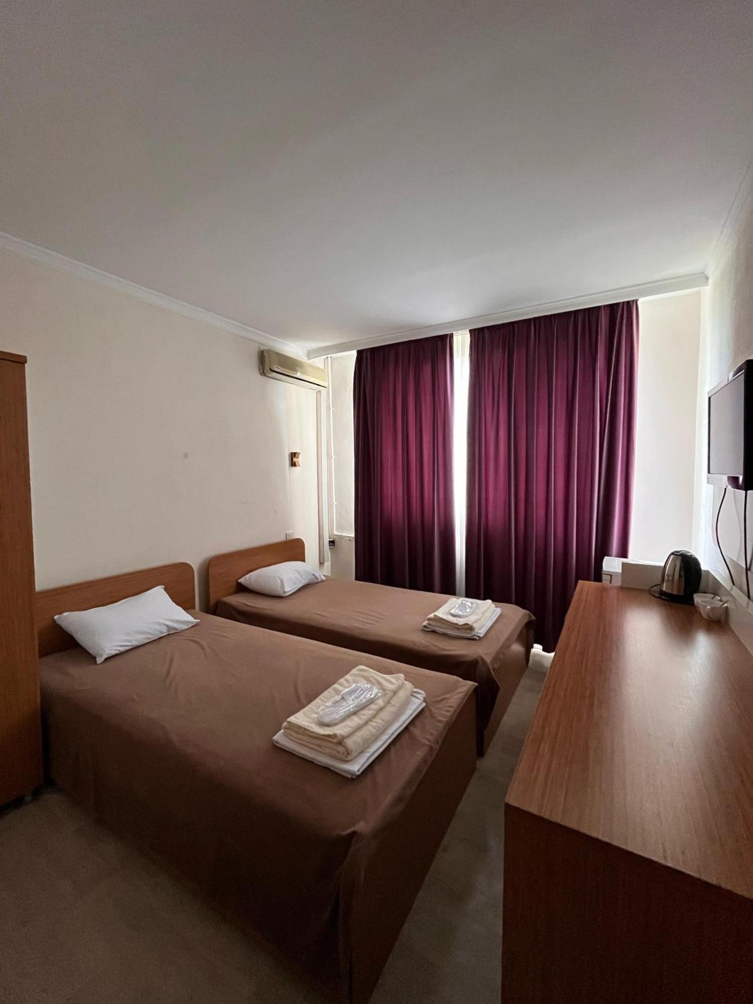 Yassy Hotel, Turkistan Zewnętrze zdjęcie