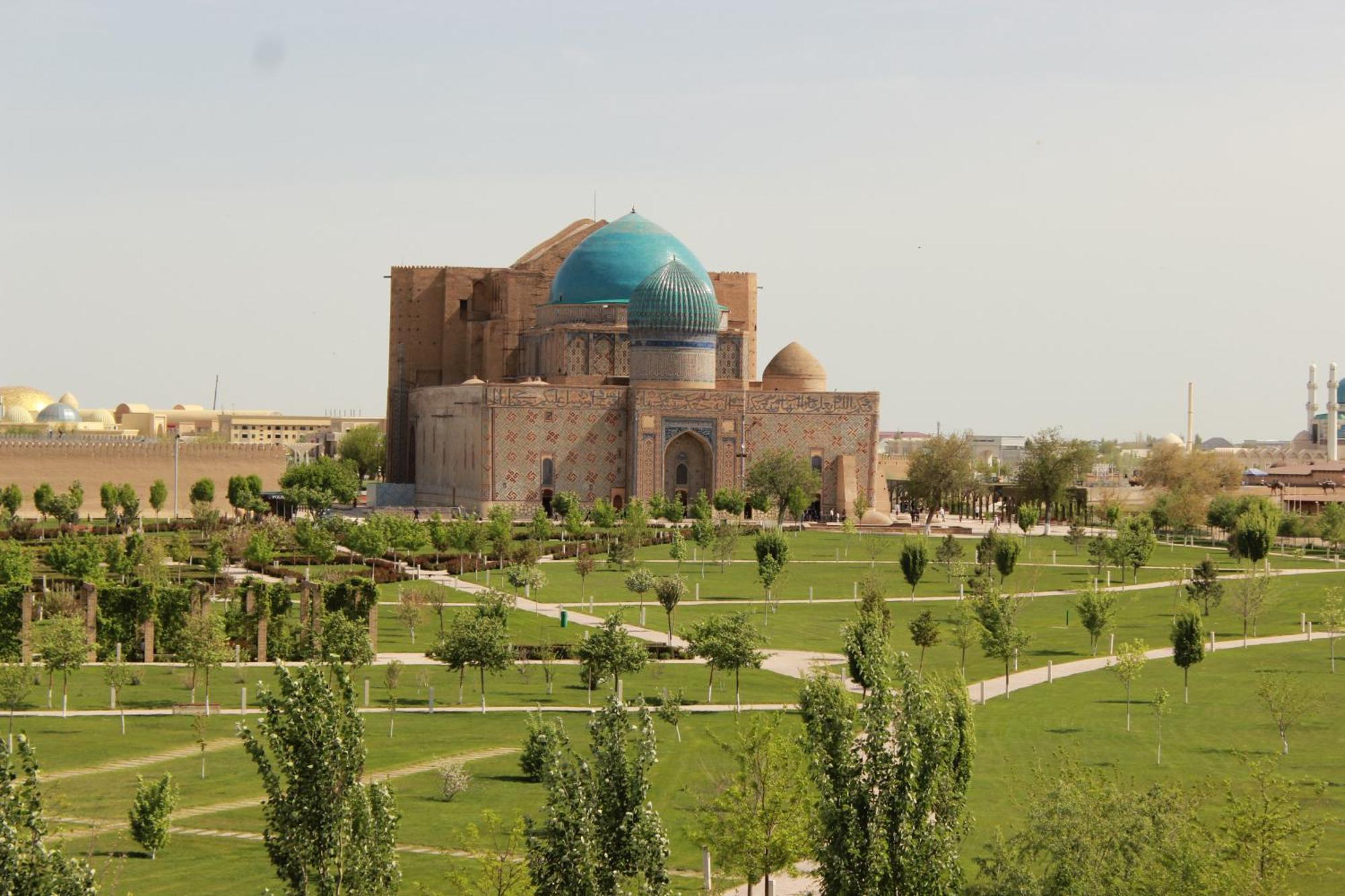 Yassy Hotel, Turkistan Zewnętrze zdjęcie